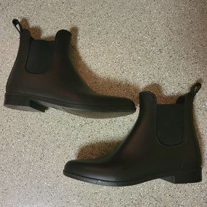 Sam Edelman Tinsley Black Chelsea Boots Size 9